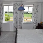 Schwalbenhof Apartamento *